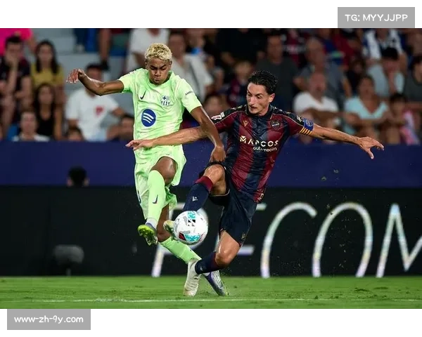 巴萨伪九号战术牵制防线 莱万特中卫盯人职责混乱 巴萨伪九号战术牵制防线 莱万特中卫盯人职责混乱